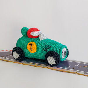 Receita de Carrinho de Corrida Divertido em Amigurumi